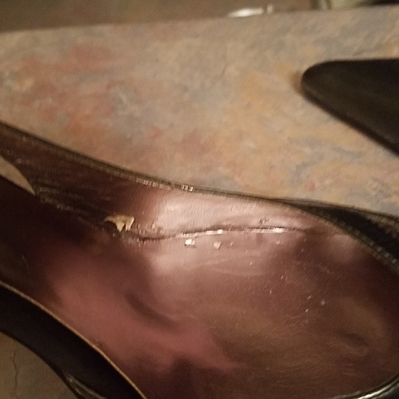 Shoes - Picture 3 of 6